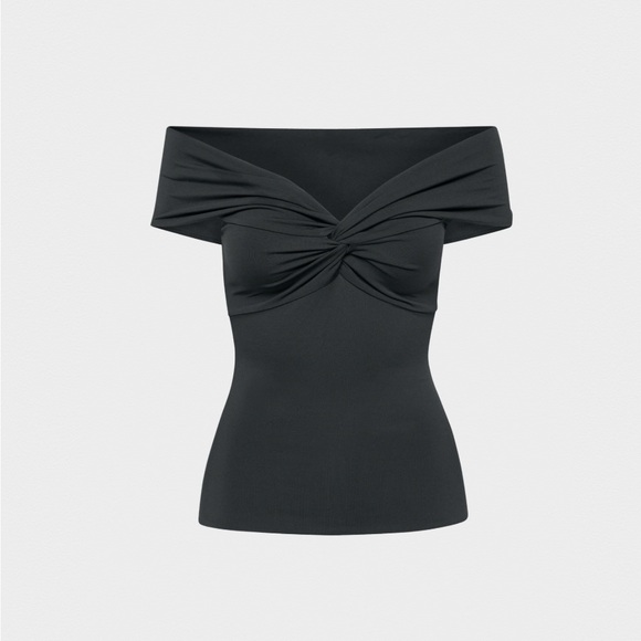 Aritzia Tops - Aritzia Contour Twist off-shoulder Top